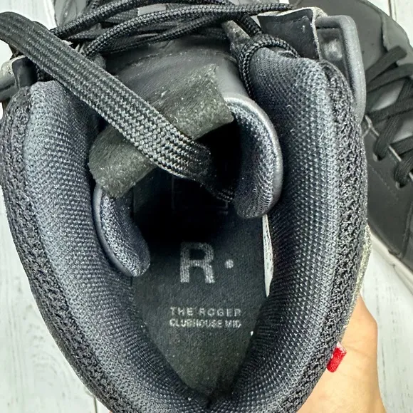 On THE ROGER Mid Hi-Top Black Women Sz 8.5 Retro Shoes Sneakers Streetwear 90’s