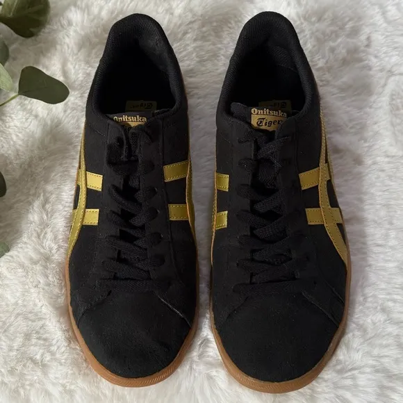 ONITSUKA TIGER Men’s 9 / Women 10.5 Unisex DD Trainer Sneakers Black Gold Gum