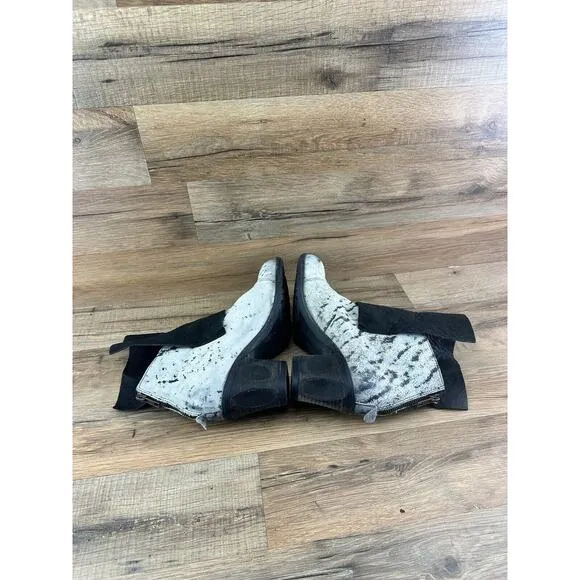 Papucei Size 7 38 Leather Booties  Black Withe  Handmade Romania  Boots