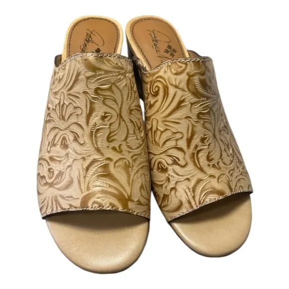 Patricia Nash Heels Sandals Tooled Leather Size 9