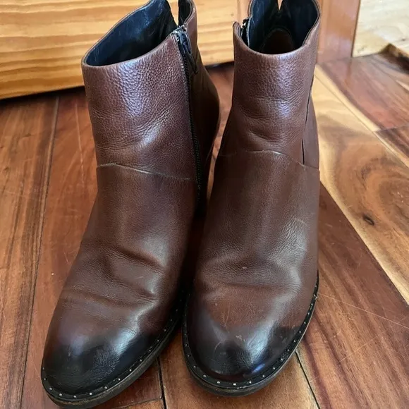 Paul Green 7 Brown Oiled Leather Ankle Boots Booties Stacked Heel Luxury Chic