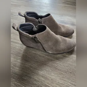 Paul Green Jilian Suede Ankle Boots Size 7