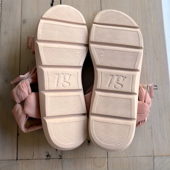Paul Green Madonna Balloon Wedge Platform Sandals in Rose. Size 11 US, UK 8.5