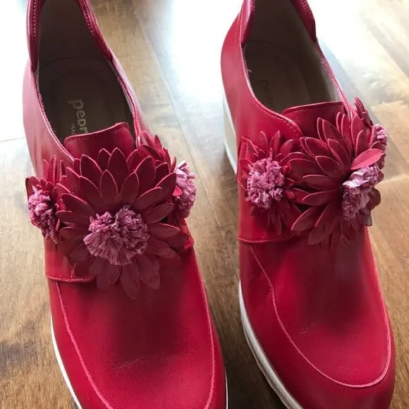 Pedro Anton red leather wedge shoes with flowers, made in Spain, 38