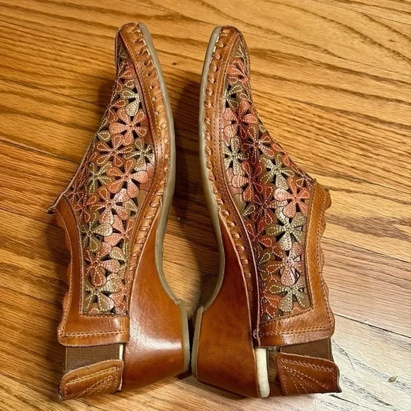 Pikolinos Romania Boho Sling Back laser cut floral Heels Sandals Spain sz 39