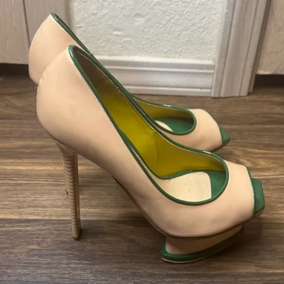 Pollini Women's Green and Tan Peep Toe Heels
