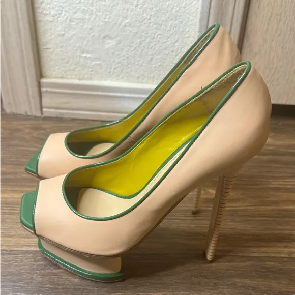 Pollini Women's Green and Tan Peep Toe Heels