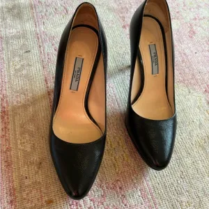 Prada Black Leather Women's Pumps