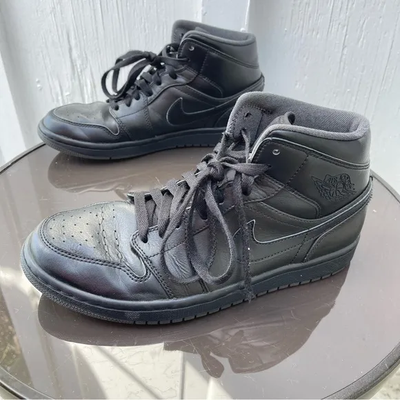 Pre Owned Men Jordan 1 Retro MID Basketball Shoes Sneaker Black 554724-021 Siz 8