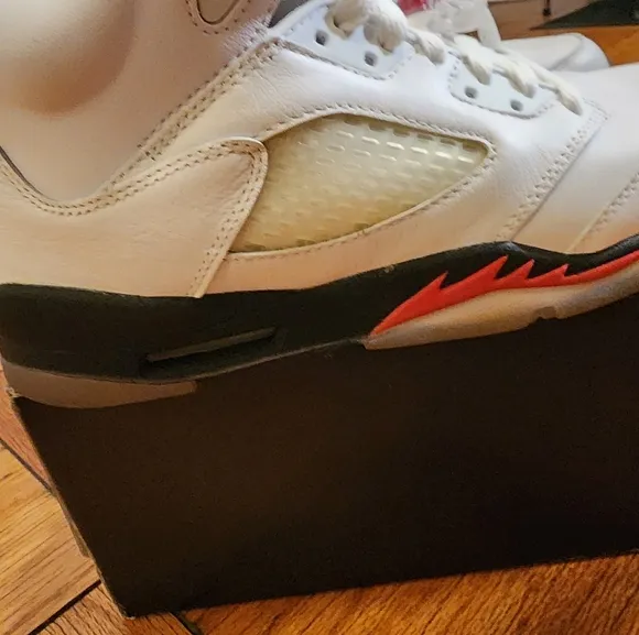 Preloved Air Jordan 5 Retro