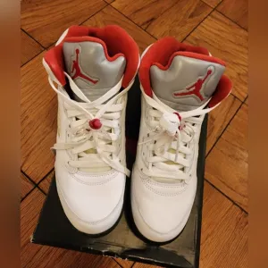 Preloved Air Jordan 5 Retro