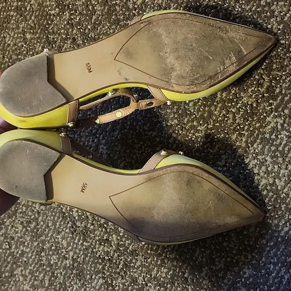 💰PRICE DROP Hallogen Yellow Studded Women's Shoes