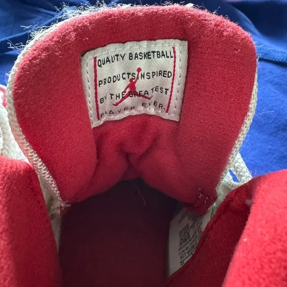 (PS) Air Jordan 11 Retro 'Cherry' 378039-116SIZE 11C (child)