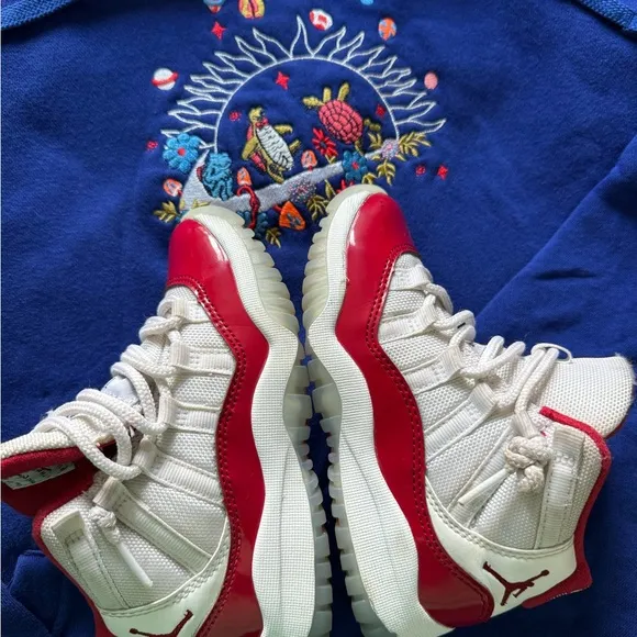 (PS) Air Jordan 11 Retro 'Cherry' 378039-116SIZE 11C (child)