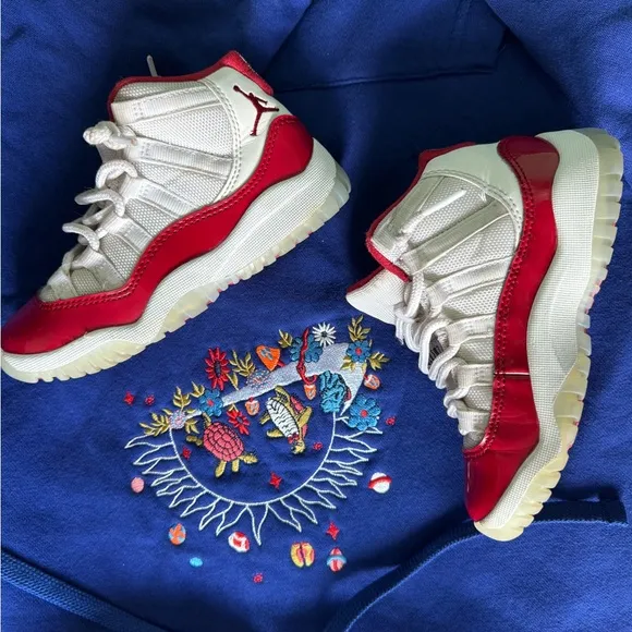 (PS) Air Jordan 11 Retro 'Cherry' 378039-116SIZE 11C (child)