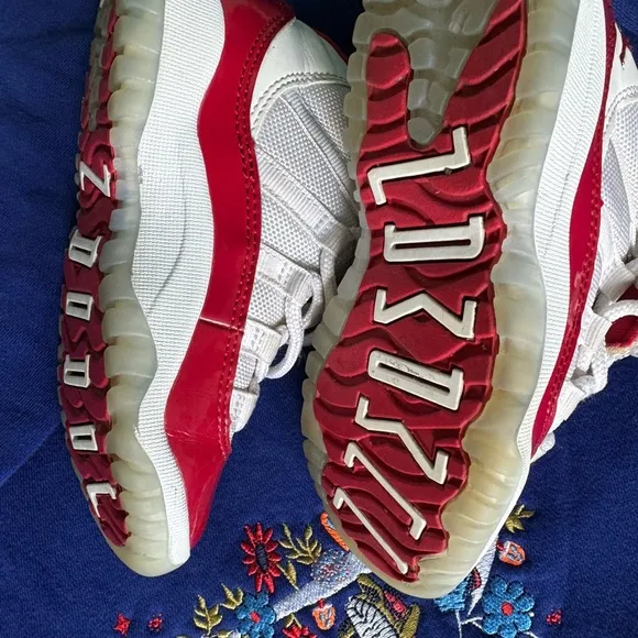 (PS) Air Jordan 11 Retro 'Cherry' 378039-116SIZE 11C (child)