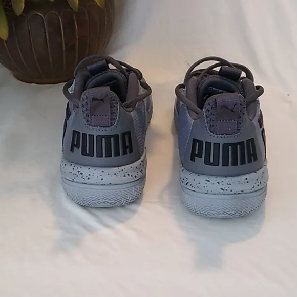 PUMA sneakers 5.5 C