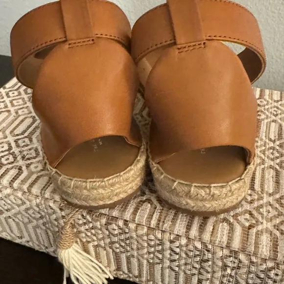 Rag &amp; Bone Tan and Cream Espadrille Sandals size 39