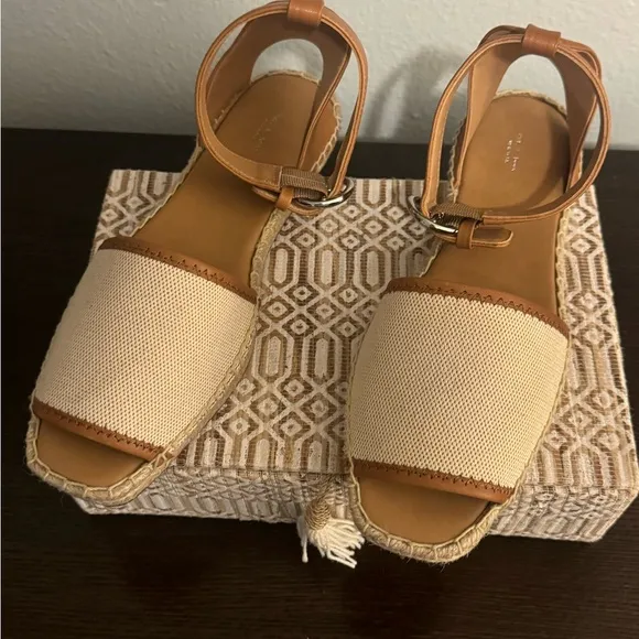 Rag &amp; Bone Tan and Cream Espadrille Sandals size 39