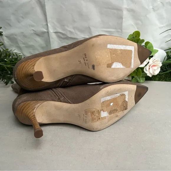 rag &amp; boneWomen's Brea Pointed Toe Booties size US 7 Color: Camel Suede NEW