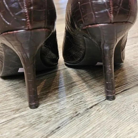 RAMPAGE Women's Heel Shoes Brown Alligator Croc Embossed Stilletto High Heel 7