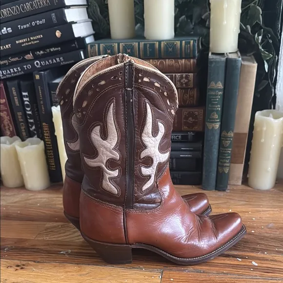 Rare incredible vintage Brown and Tan Acme Western Boots
