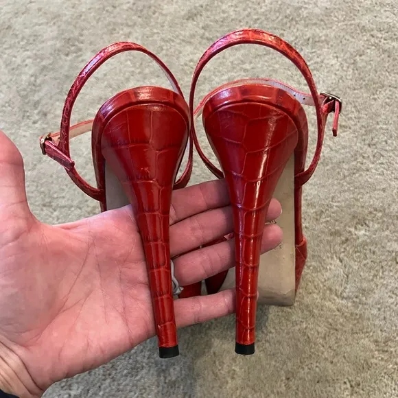 Rare! Stuart Weitzman for The Cool People Red Crocodile Disco Platform Stilettos