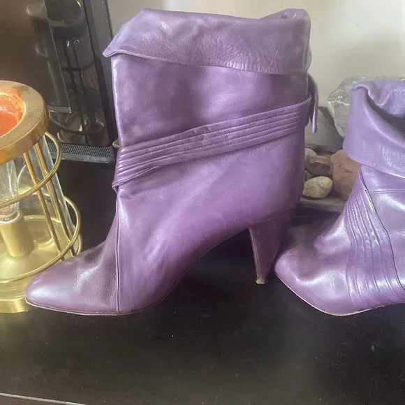 RARE vintage Alberto D. Molina ankle boots, violet purple buttery leather