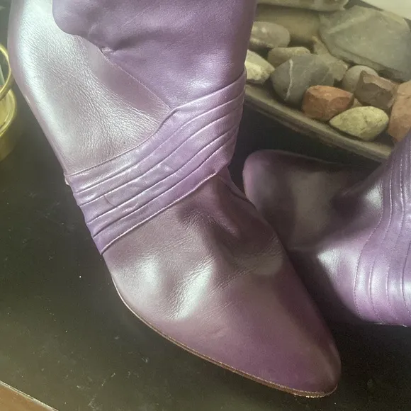 RARE vintage Alberto D. Molina ankle boots, violet purple buttery leather