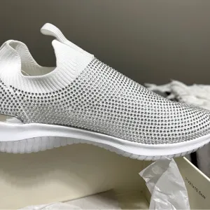 Rare White Crystal Slip On iFlex Shoes 👟 Anne Klein / size 6