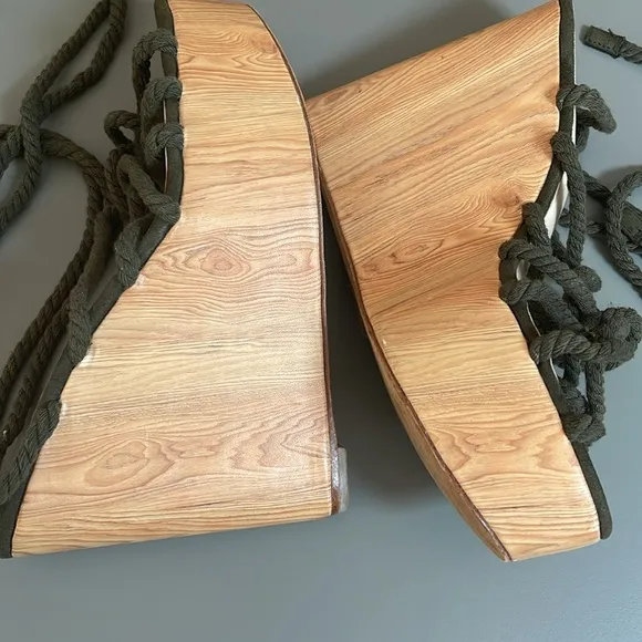 RAYE ALAYA LACE UP PLATFORM SANDALS 10