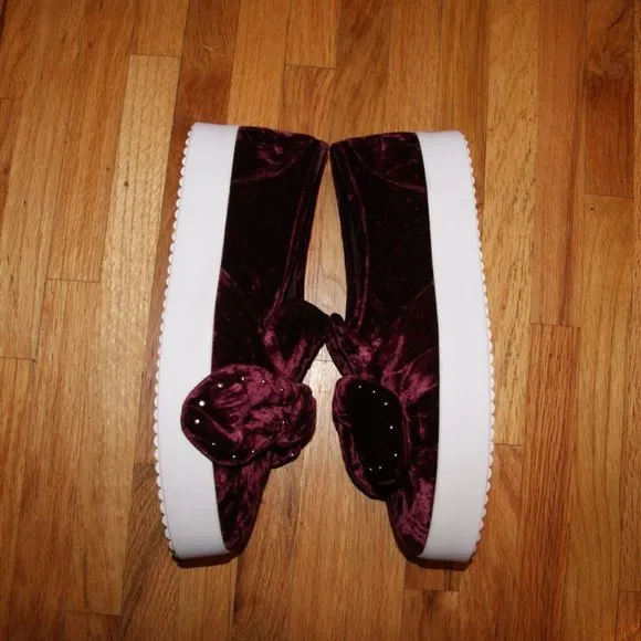 REBECCA MINKOFF Acai Velvet Stacey Studded Platform Slip-On Shoes sz 10 Women's