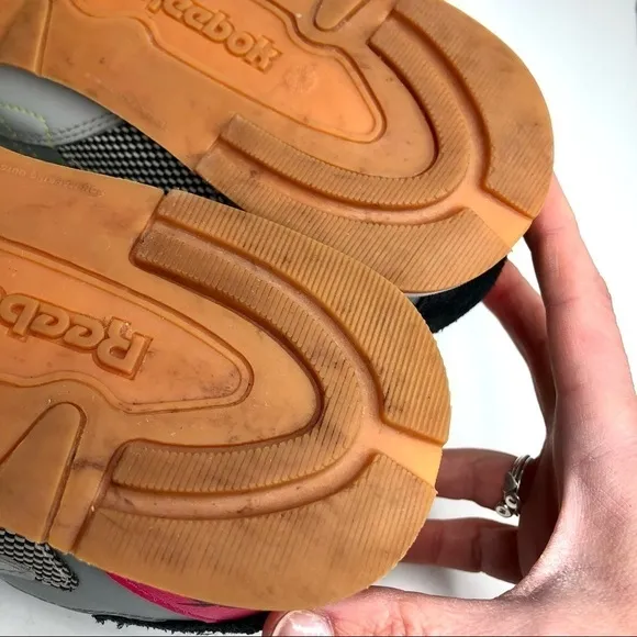Reebok concept sample 004 sneakers retro 90s neon running men’s 6/women’s 7.5