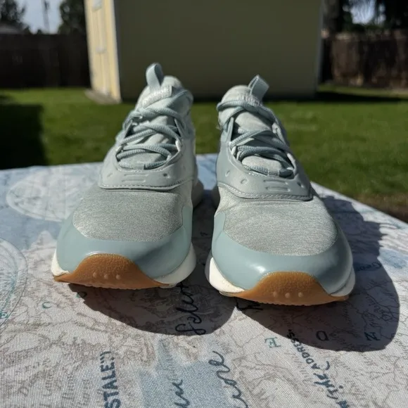 Reebok Spark Run Seaside Grey Chalk Women's 9 GY8873 Lace Up Shoes Athleisure