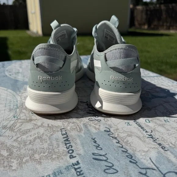 Reebok Spark Run Seaside Grey Chalk Women's 9 GY8873 Lace Up Shoes Athleisure