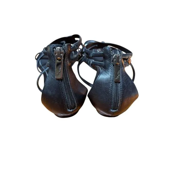 Rene Caovilla Black Leather Flat Gladiator Sandal Zip Back Silver Accent 38/8
