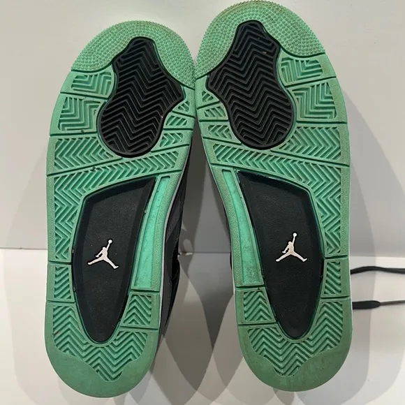 Retro Air Jordans Boys Size 4Y Gently Used - black green grey