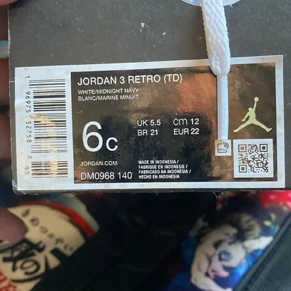 Retro Jordan 3s