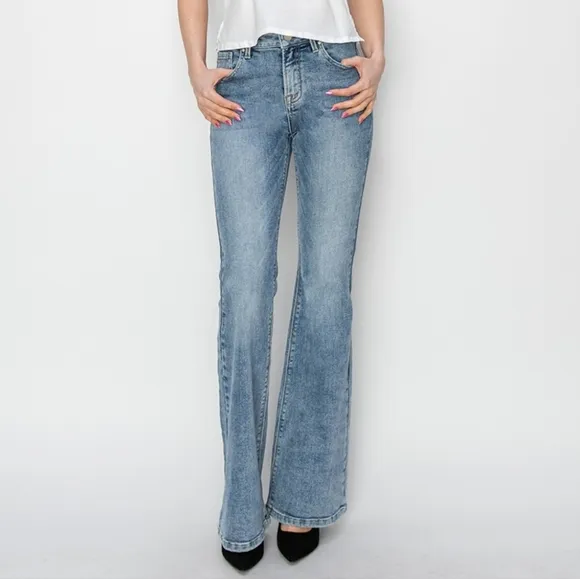 RISEN Classic Mid-Rise Blue Jeans Slim Traditional Bootcut Wide Hem Denim Pants