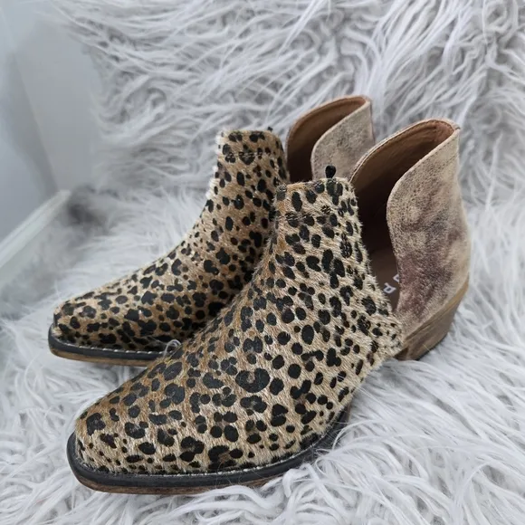 Roper Leopard Print Ankle Boots 7