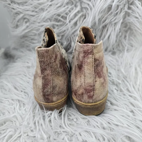 Roper Leopard Print Ankle Boots 7
