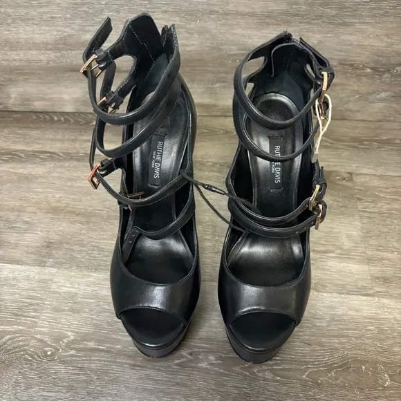Ruthie Davis | Davis Ankle Strap Platform Sandlas In Glitter Size 38 NEW