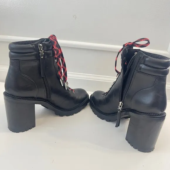 SAM EDELMAN Size 10 Black Leather Sade Lug Chunky Sole  Moto Combat Y2K Boots