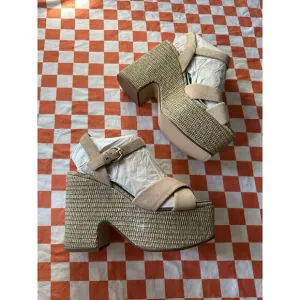 Sam Edelman Trianna 2 Sandals Sesame Beige Suede