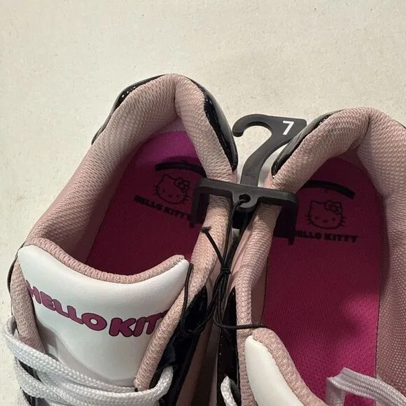Sanrio Hello Kitty Sneakers (Womens US Size 7) NWT,‎ Christmas,Birthday Shoes
