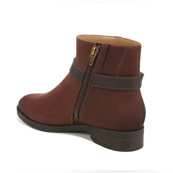 SB17 Women’s Vionic Rhiannon Brown Ankle BootsSize 6M