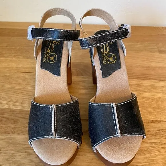 Sbicca Womens Nansa Black Distressed Leather Heel Sandals Shoes New Size 8
