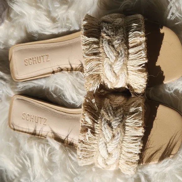 SCHUTZ Adelia Flat Straw Slide Sandals size 8.5 new with tag