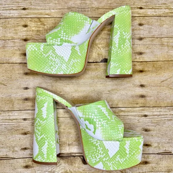 Schutz Cali Snake Embossed Platform Sandal Bright Leaf