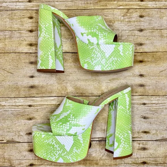 Schutz Cali Snake Embossed Platform Sandal Bright Leaf